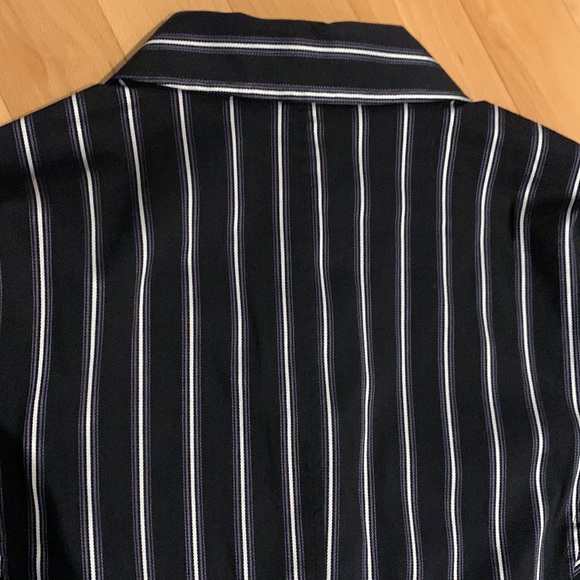 VEUC/like new Ricki’s Button Up Blouse-Black with Grey & Silver Stripes- size 10 - Picture 14 of 16
